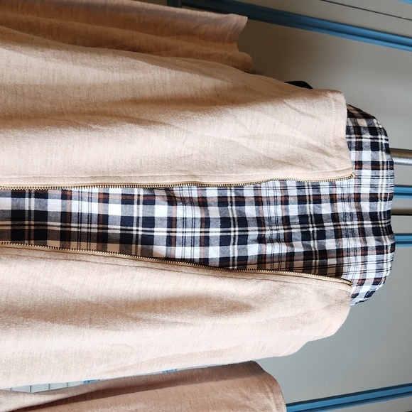 YA Los Angeles Neutral Button-Detail Top with Plaid Back Accent - Picture 11 of 15